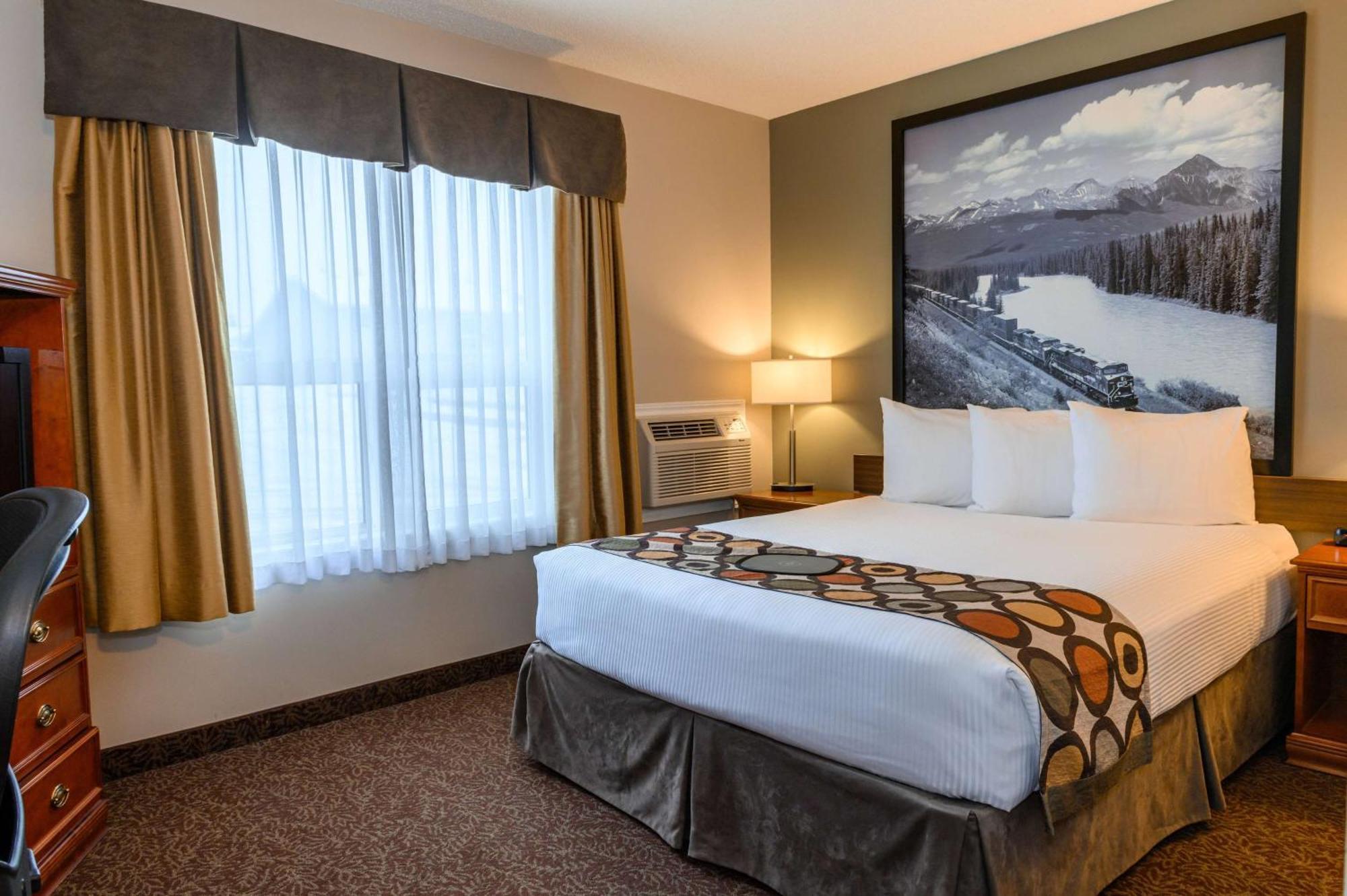 Super 8 By Wyndham Cochrane Otel Dış mekan fotoğraf