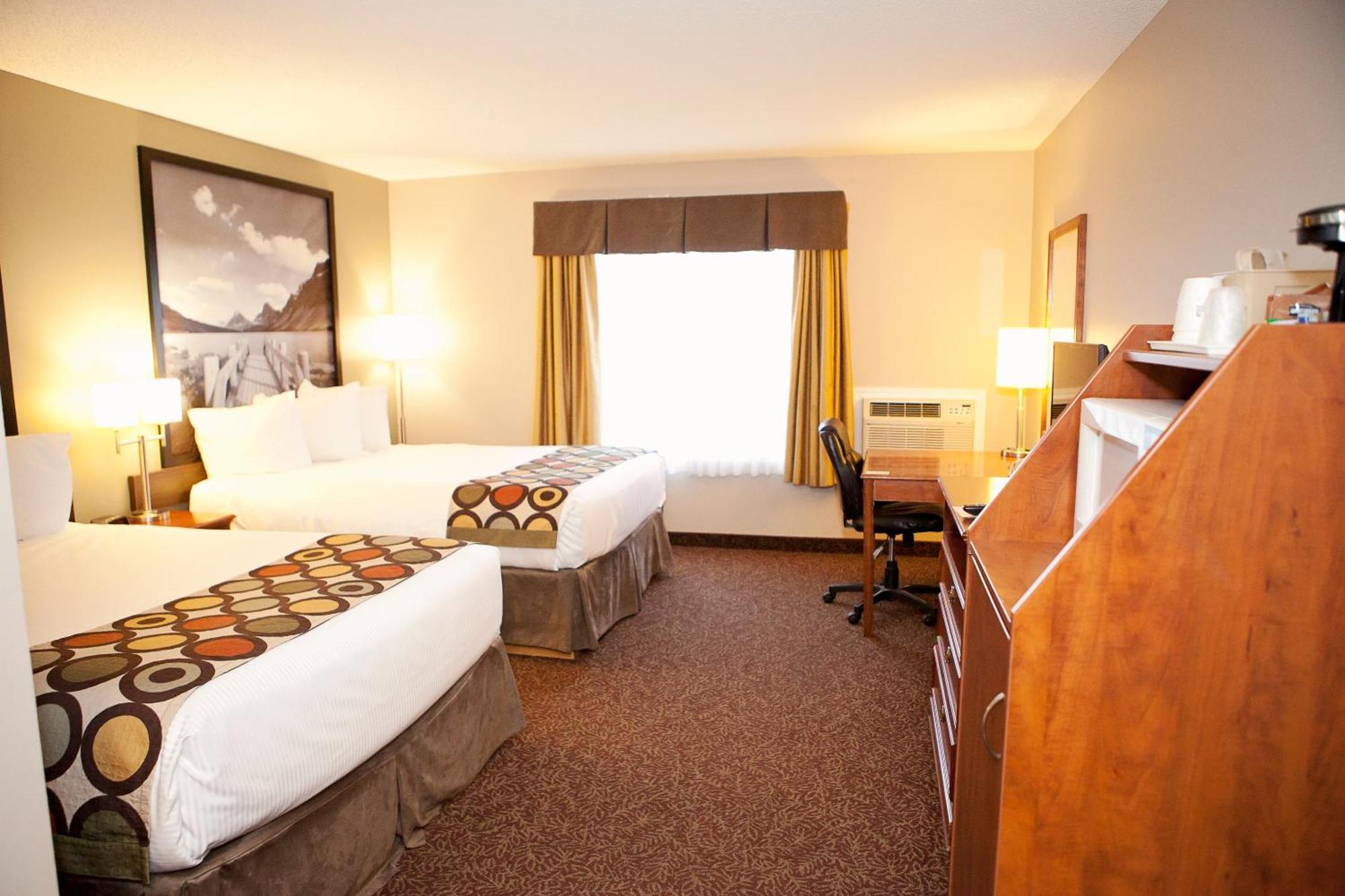 Super 8 By Wyndham Cochrane Otel Dış mekan fotoğraf